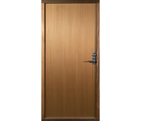 Bovalls ytterdør Långö liggende Teak panel
